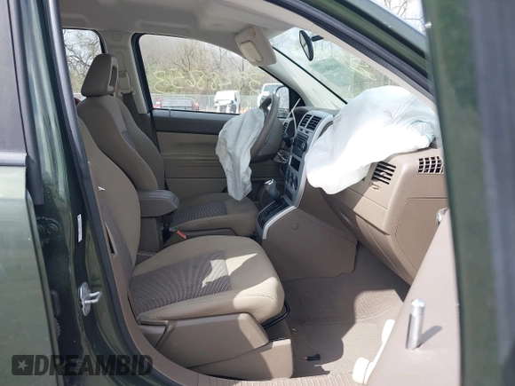 2008 Jeep Compass Sport with VIN 1J8FT47088D714924, listed as a IAAI auction lot 39488653 with 85,964 mi miles. Bid and sale history available at carsss.com. Image 5.