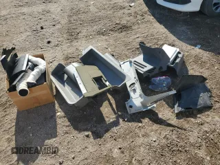 2000 Volkswagen EuroVan с VIN WV2MH4703YH013265, выставлен на аукционе Copart как лот 59003645 с пробегом Не указан миль и Списание • Salvage title. История ставок и продаж доступна на DreamBid. Изображение 13.
