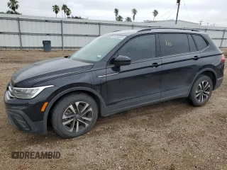 2023 Volkswagen Tiguan S z VIN 3VVRB7AX0PM038326, wystawiony jako Copart lot #56350825 z przebiegiem 50 013 mil mil oraz Szkoda całkowita • Salvage title. Historia ofert i sprzedaży dostępna na DreamBid. Obrazek 1.