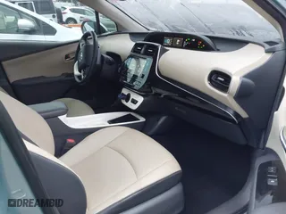 2016 Toyota Prius Four with VIN JTDKARFU2G3028881, listed as a IAAI auction lot 41391646 with 147,335 mi miles. Bid and sale history available at carsss.com. Image 5.