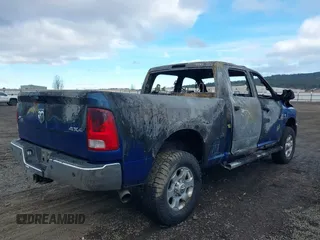 2016 Ram 2500 SLT with VIN 3C6UR5DL4GG260925, listed as a IAAI auction lot 41851580 with Not Provided miles. Bid and sale history available at carsss.com. Image 4.