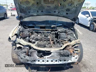 2019 Lincoln MKC Reserve with VIN 5LMTJ3DH6KUL07611, listed as a IAAI auction lot 42207705 with Not Provided miles and . Bid and sale history available at DreamBid. Image 10.