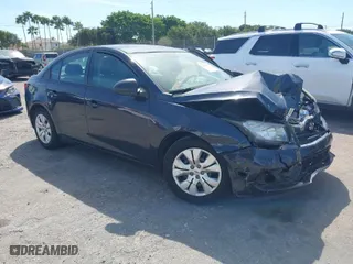 2015 Chevrolet Cruze LS with VIN 1G1PA5SH0F7292706, listed as a IAAI auction lot 41744673 with 86,343 mi miles. Bid and sale history available at carsss.com. Image 1.
