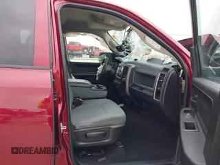 2018 Ram 1500 Tradesman с VIN 1C6RR6FG9JS285752, выставлен на аукционе IAAI как лот 41934272 с пробегом Не указан миль и . История ставок и продаж доступна на DreamBid. Изображение 5.
