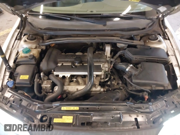 2005 Volvo XC70 with VIN YV1SZ592651196201, listed as a IAAI auction lot 41507550 with 244,252 mi miles and . Bid and sale history available at DreamBid. Image 10.