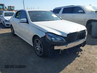 2014 Mercedes-Benz E E 350 Sport with VIN WDDHF5KB5EB047622, listed as a IAAI auction lot 41688412 with 96,146 mi miles. Bid and sale history available at carsss.com. Image 1.