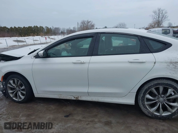 2015 Chrysler 200 S with VIN 1C3CCCBG3FN551796, listed as a IAAI auction lot 41694548 with 134,345 mi miles and . Bid and sale history available at carsss.com. Image 15.