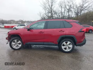 2021 Toyota RAV4 Hybrid LE with VIN 4T3B6RFV6MU043418, listed as a IAAI auction lot 41864627 with 60,340 mi miles. Bid and sale history available at carsss.com. Image 15.