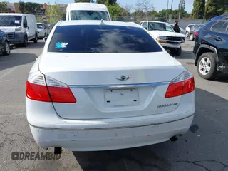 2011 Hyundai Genesis z VIN KMHGC4DF6BU122008, wystawiony jako IAAI lot #41414677 z przebiegiem 151 786 mil mil oraz . Historia ofert i sprzedaży dostępna na DreamBid. Obrazek 16.