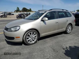 2013 Volkswagen Jetta TDI w/Sunroof & Nav с VIN 3VWPL7AJ5DM647564, выставлен на аукционе Copart как лот 58786495 с пробегом 226 456 миль миль и Списание • Salvage title. История ставок и продаж доступна на DreamBid. Изображение 1.