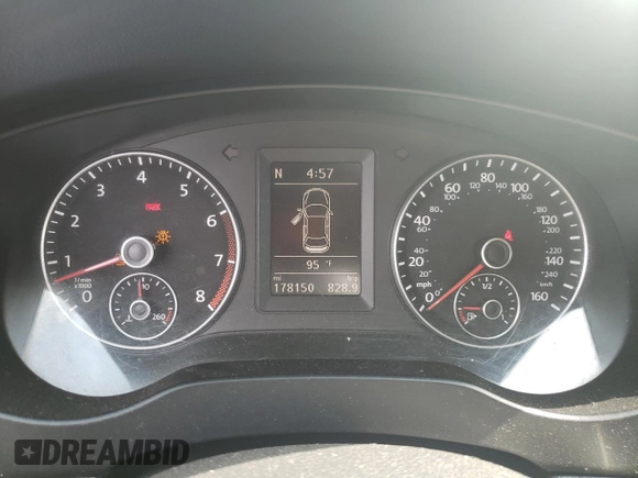 2014 Volkswagen Jetta GLI Autobahn with VIN 3VW5T7AJ3EM335493, listed as a Copart auction lot 58985565 with 178,150 mi miles and Salvage title. Bid and sale history available at DreamBid. Image 9.