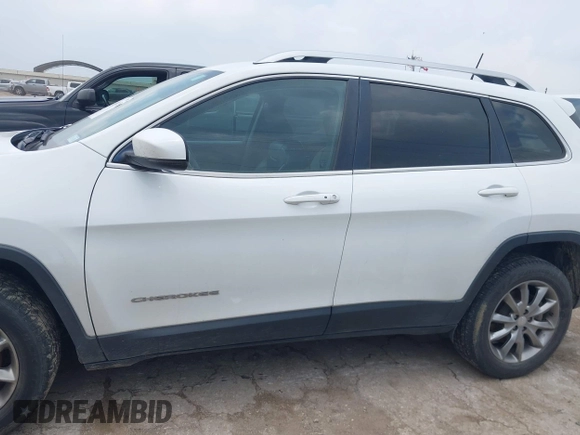 2018 Jeep Cherokee Limited with VIN 1C4PJMDX3JD516924, listed as a IAAI auction lot 42189115 with 111,670 mi miles and . Bid and sale history available at DreamBid. Image 14.