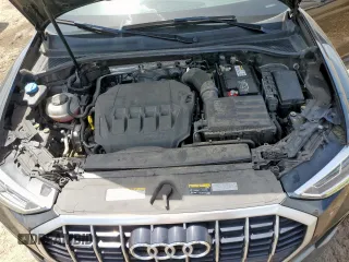 2020 Audi Q3 S line Prestige with VIN WA1FECF33L1043433, listed as a Copart auction lot 61084885 with 58,607 mi miles and Salvage title. Bid and sale history available at DreamBid. Image 11.