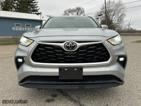 2022 Toyota Highlander XLE with VIN 5TDHZRBH2NS163799, listed as a Copart auction lot 54420685 with 192,047 mi miles and Clean Title. Bid and sale history available at carsss.com. Image 11.
