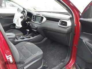 2019 Kia Sorento L with VIN 5XYPG4A37KG465964, listed as a IAAI auction lot 41346205 with 120,594 mi miles. Bid and sale history available at carsss.com. Image 5.