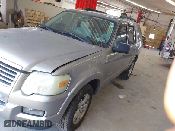 2008 Ford Explorer XLT z VIN 1FMEU73898UB09934, wystawiony jako IAAI lot #42560438 z przebiegiem 106 359 mil mil oraz . Historia ofert i sprzedaży dostępna na DreamBid. Obrazek 17.
