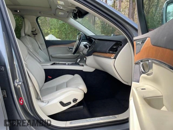 2017 Volvo XC90 Inscription with VIN YV4A22PL5H1164907, listed as a Copart auction lot 49088165 with 146,090 mi miles and Clean Title. Bid and sale history available at carsss.com. Image 5.