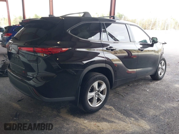 2022 Toyota Highlander LE with VIN 5TDBZRBH7NS240883, listed as a IAAI auction lot 40713152 with 24,374 mi miles and . Bid and sale history available at DreamBid. Image 4.