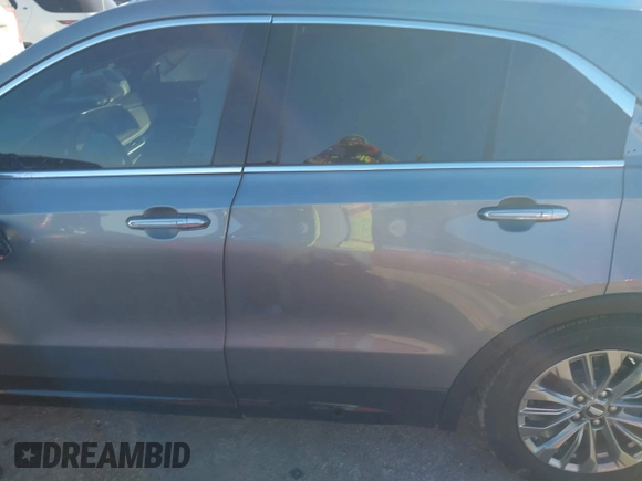 2024 Cadillac XT4 FWD Premium Luxury с VIN 1GYFZCR40RF158284, выставлен на аукционе IAAI как лот 41366150 с пробегом Не указан миль и . История ставок и продаж доступна на DreamBid. Изображение 13.
