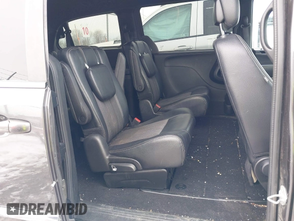 2016 Chrysler Town & Country S with VIN 2C4RC1HG3GR104925, listed as a IAAI auction lot 41682372 with 163,473 mi miles. Bid and sale history available at carsss.com. Image 8.
