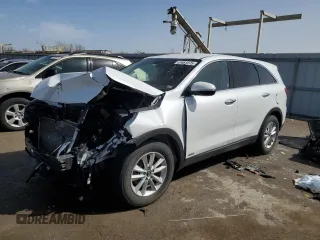 2020 Kia Sorento LX with VIN 5XYPGDA30LG678742, listed as a Copart auction lot 51661075 with 98,037 mi miles and Salvage Title. Bid and sale history available at carsss.com. Image 1.