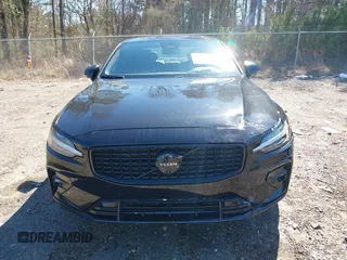 2024 Volvo S60 Plus Black Edition with VIN 7JRL12TH5RG280205, listed as a IAAI auction lot 41648046 with 38,391 mi miles and . Bid and sale history available at DreamBid. Image 12.