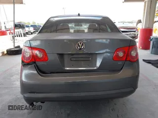 2007 Volkswagen Jetta 2.5 with VIN 3VWPF71K47M071552, listed as a IAAI auction lot 42536782 with 215,782 mi miles and . Bid and sale history available at DreamBid. Image 15.