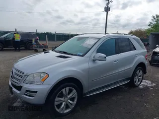 2011 Mercedes-Benz M 350 with VIN 4JGBB8GB4BA633067, listed as a IAAI auction lot 42127228 with 197,193 mi miles and . Bid and sale history available at DreamBid. Image 17.