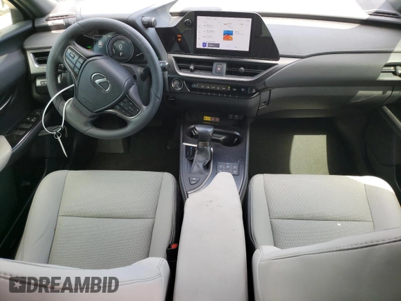 2023 Lexus UX 250h F Sport z VIN JTHB6JBH2P2145568, wystawiony jako Copart lot #70026744 z przebiegiem 52 667 mil mil oraz Nie do naprawy • Non repairable. Historia ofert i sprzedaży dostępna na DreamBid. Obrazek 8.