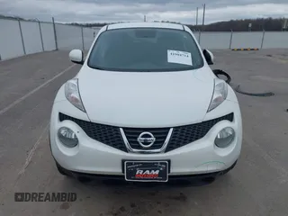 2013 Nissan Juke S with VIN JN8AF5MR6DT226044, listed as a IAAI auction lot 41904714 with 154,445 mi miles. Bid and sale history available at carsss.com. Image 12.