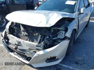 2019 Nissan Altima S z VIN 1N4BL4BV4KN314603, wystawiony jako IAAI lot #42180562 z przebiegiem 70 923 mil mil oraz . Historia ofert i sprzedaży dostępna na DreamBid. Obrazek 6.