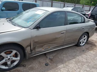 2006 Nissan Altima SE z VIN 1N4BL11D46N322200, wystawiony jako IAAI lot #42131619 z przebiegiem 248 538 mil mil oraz . Historia ofert i sprzedaży dostępna na DreamBid. Obrazek 6.