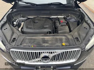 2017 Volvo XC90 Inscription with VIN YV4A22PL5H1131633, listed as a IAAI auction lot 42033784 with 192,154 mi miles. Bid and sale history available at carsss.com. Image 9.