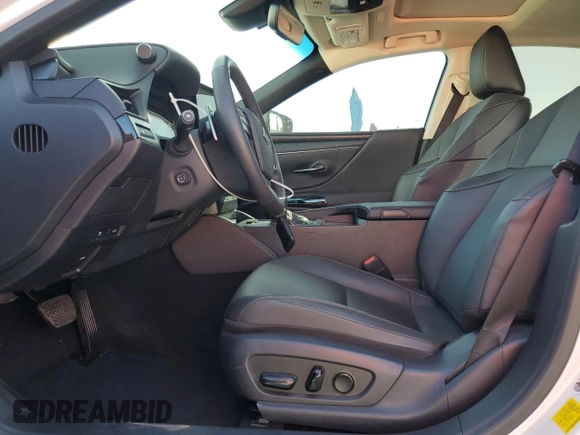 2024 Lexus ES 300h with VIN 58ADA1C1XRU054067, listed as a Copart auction lot 56559045 with 9,707 mi miles and Salvage title. Bid and sale history available at DreamBid. Image 7.