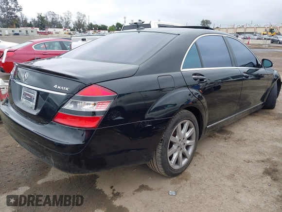 2008 Mercedes-Benz S 550 with VIN WDDNG86X48A219544, listed as a IAAI auction lot 41922931 with 150,129 mi miles and . Bid and sale history available at carsss.com. Image 4.