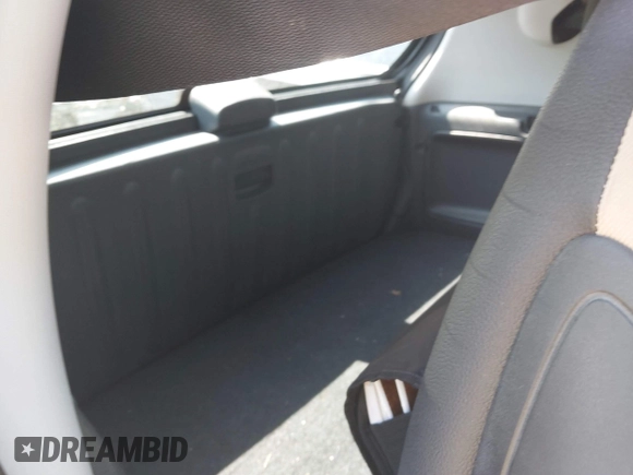 2009 Smart fortwo Pure with VIN WMEEJ31X79K210162, listed as a IAAI auction lot 42715203 with 95,089 mi miles and . Bid and sale history available at DreamBid. Image 8.