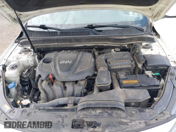 2015 Kia Optima LX with VIN KNAGM4A77F5622299, listed as a IAAI auction lot 42068196 with 200,908 mi miles. Bid and sale history available at carsss.com. Image 10.
