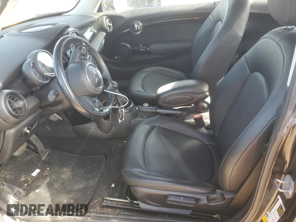 2019 MINI Hardtop Cooper with VIN WMWXP5C51K2H30117, listed as a Copart auction lot 55526285 with 52,764 mi miles and Salvage title. Bid and sale history available at DreamBid. Image 7.