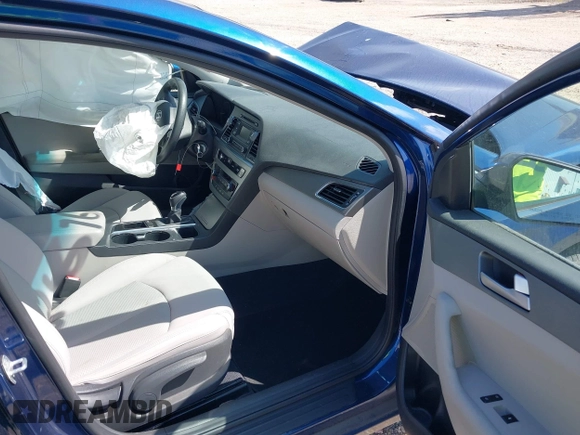 2017 Hyundai Sonata SE with VIN 5NPE24AF6HH518994, listed as a IAAI auction lot 41764608 with 74,761 mi miles. Bid and sale history available at carsss.com. Image 5.