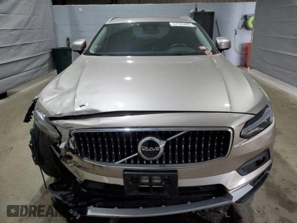 2023 Volvo V90 Ultimate with VIN YV4062NC5P1165587, listed as a Copart auction lot 57703405 with 27,860 mi miles and Salvage title. Bid and sale history available at DreamBid. Image 5.