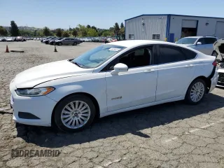 2014 Ford Fusion SE Hybrid with VIN 3FA6P0LU5ER104422, listed as a Copart auction lot 58584425 with 166,419 mi miles and Salvage title. Bid and sale history available at DreamBid. Image 1.