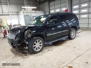 2010 GMC Yukon Denali with VIN 1GKUKEEF1AR287663, listed as a IAAI auction lot 41247274 with 105271 miles. Bid and sale history available at carsss.com. Image 18.