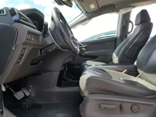 2020 Honda Odyssey Elite with VIN 5FNRL6H91LB015309, listed as a Copart auction lot 53560145 with 44,194 mi miles and Salvage title. Bid and sale history available at DreamBid. Image 7.