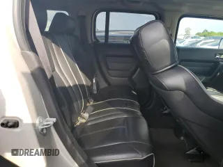 2006 Hummer H3 with VIN 5GTDN136468104647, listed as a Copart auction lot 73696414 with 0 mi miles and Non Repairable. Bid and sale history available at carsss.com. Image 11.