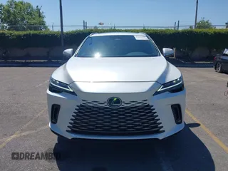 2024 Lexus RX 350 z VIN 2T2BAMBAXRC042872, wystawiony jako IAAI lot #42151226 z przebiegiem 8 141 mil mil oraz . Historia ofert i sprzedaży dostępna na DreamBid. Obrazek 12.