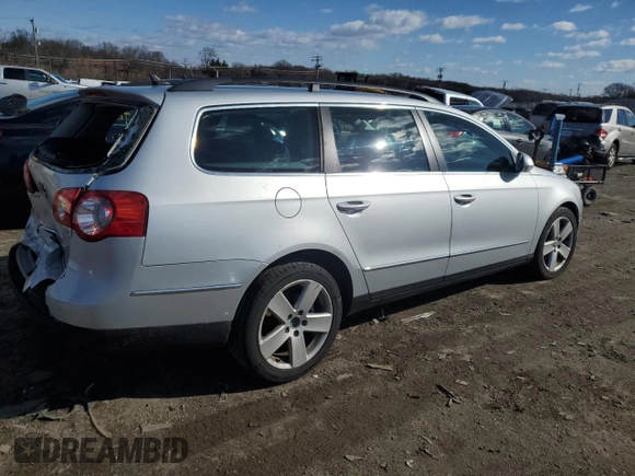 2008 Volkswagen Passat Komfort with VIN WVWLK73C88E018489, listed as a Copart auction lot 44925705 with 186,527 mi miles and Salvage title. Bid and sale history available at DreamBid. Image 3.