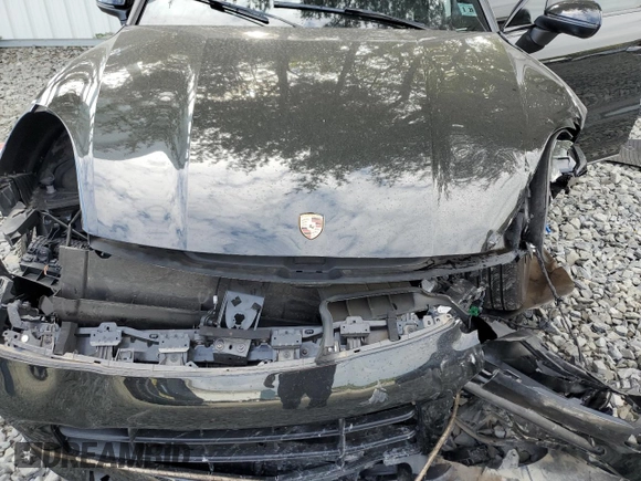 2023 Porsche Cayenne with VIN WP1BA2AY3PDA26700, listed as a Copart auction lot 72191734 with 3,492 mi miles and Salvage title. Bid and sale history available at DreamBid. Image 13.