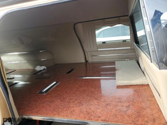 2005 Cadillac DTS Professional 1SH with VIN 1GEEH00Y55U500246, listed as a Copart auction lot 81049664 with NaN miles and Clean Title. Bid and sale history available at carsss.com. Image 10.