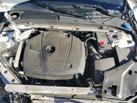 2017 Volvo S90 Momentum with VIN YV1102AK7H1014266, listed as a Copart auction lot 81897184 with 101,327 mi miles and Salvage Title. Bid and sale history available at carsss.com. Image 11.