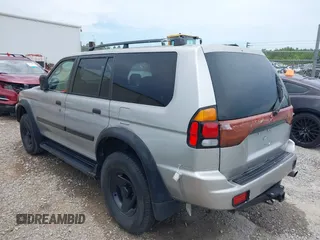 2001 Mitsubishi Montero ES z VIN JA4LS21H11P038976, wystawiony jako IAAI lot #42347453 z przebiegiem 304 822 mil mil oraz . Historia ofert i sprzedaży dostępna na DreamBid. Obrazek 6.